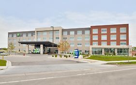 Holiday Inn Express&Suites Madison